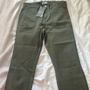 NWT Olive green jeans, size 29